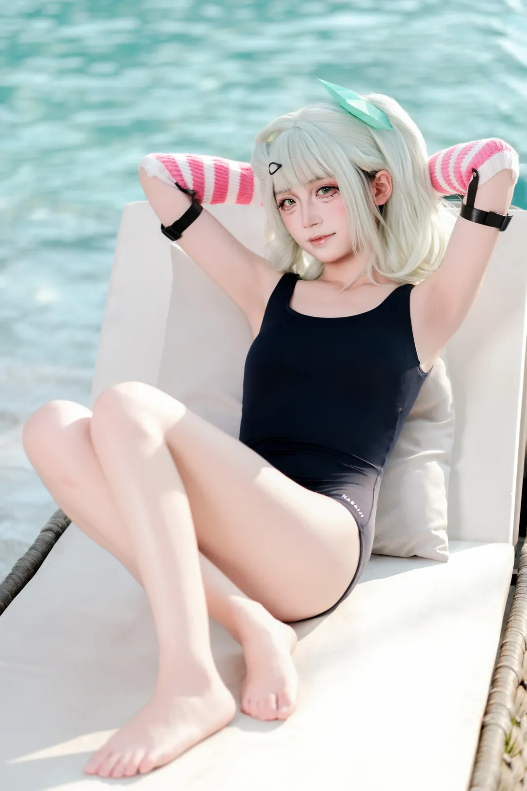 【千夏蕾咪cos】絕區零的泳池夏日寫真 - 第 1 張