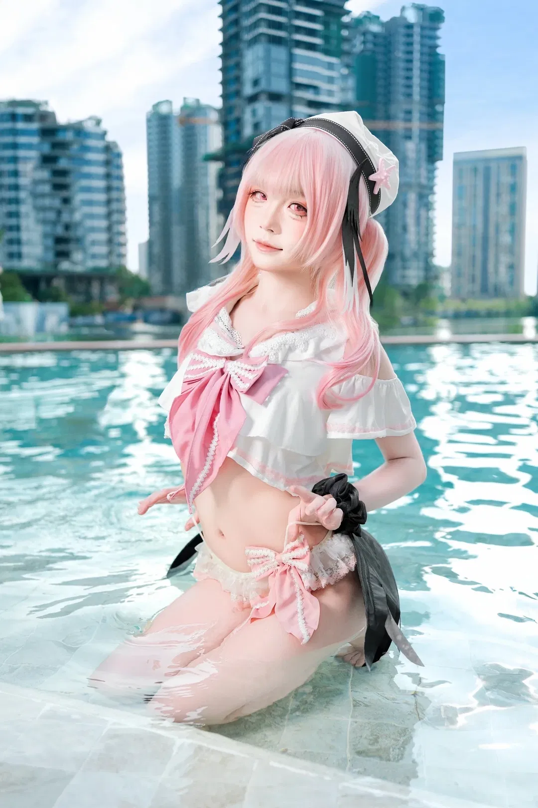 【小春cos】粉色双马尾的夏日泳池之约 - 第 2 张