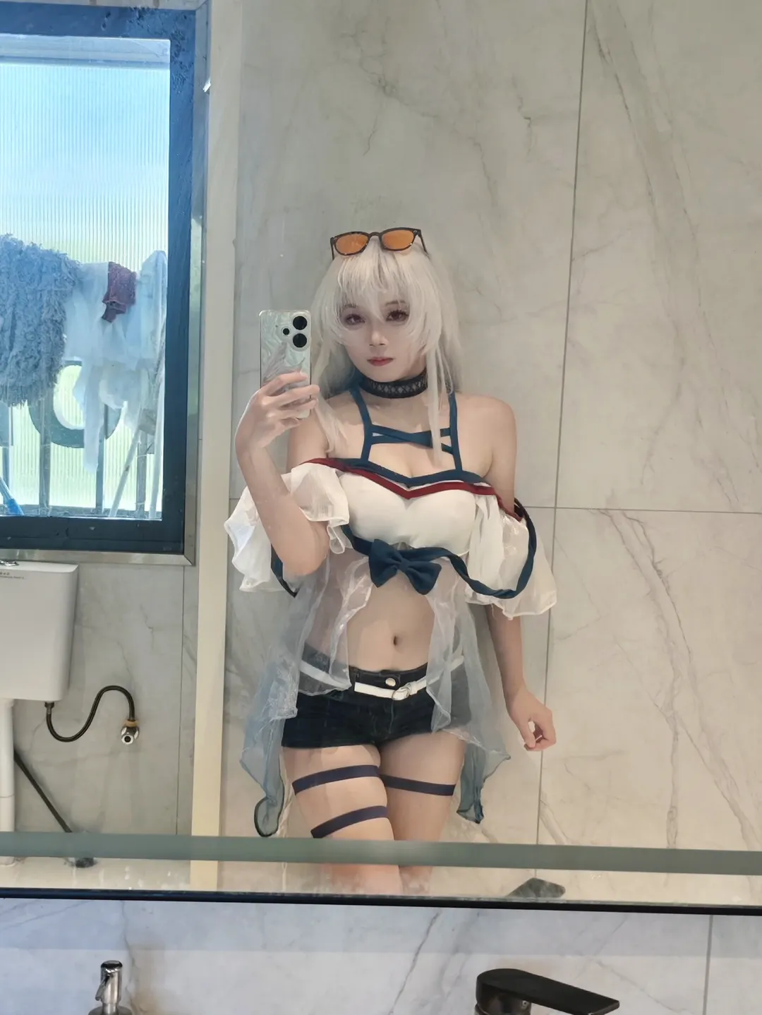 【斯卡蒂cos】明日方舟镜前自拍，交叉绑带的调整心得 - 第 2 张