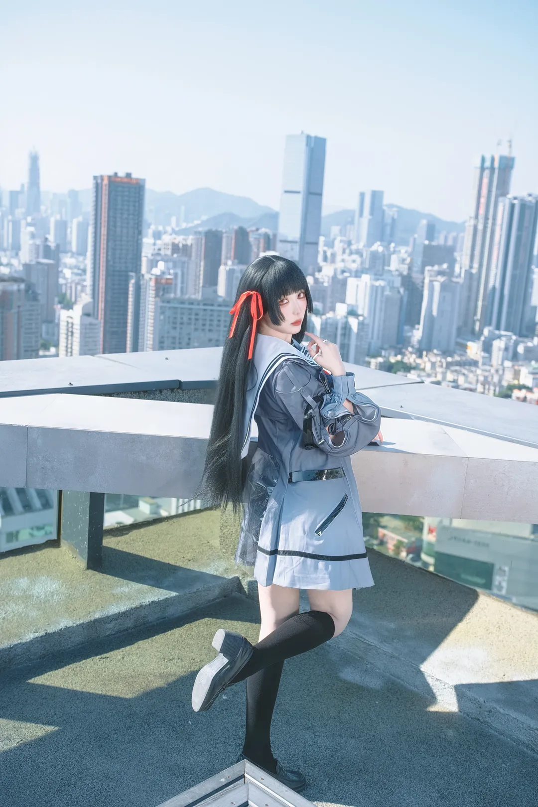 【朽叶千咲cos】关于在鸣潮高空天台拍摄的一些分享 - 第 10 张