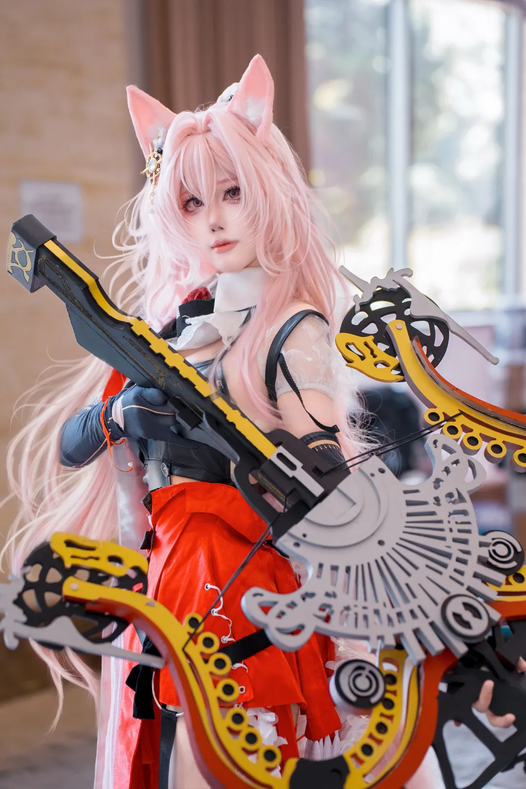 【鸿雪cos】明日方舟鸿雪的日常，从订做钢笔到扛起重弩 - 第 1 张