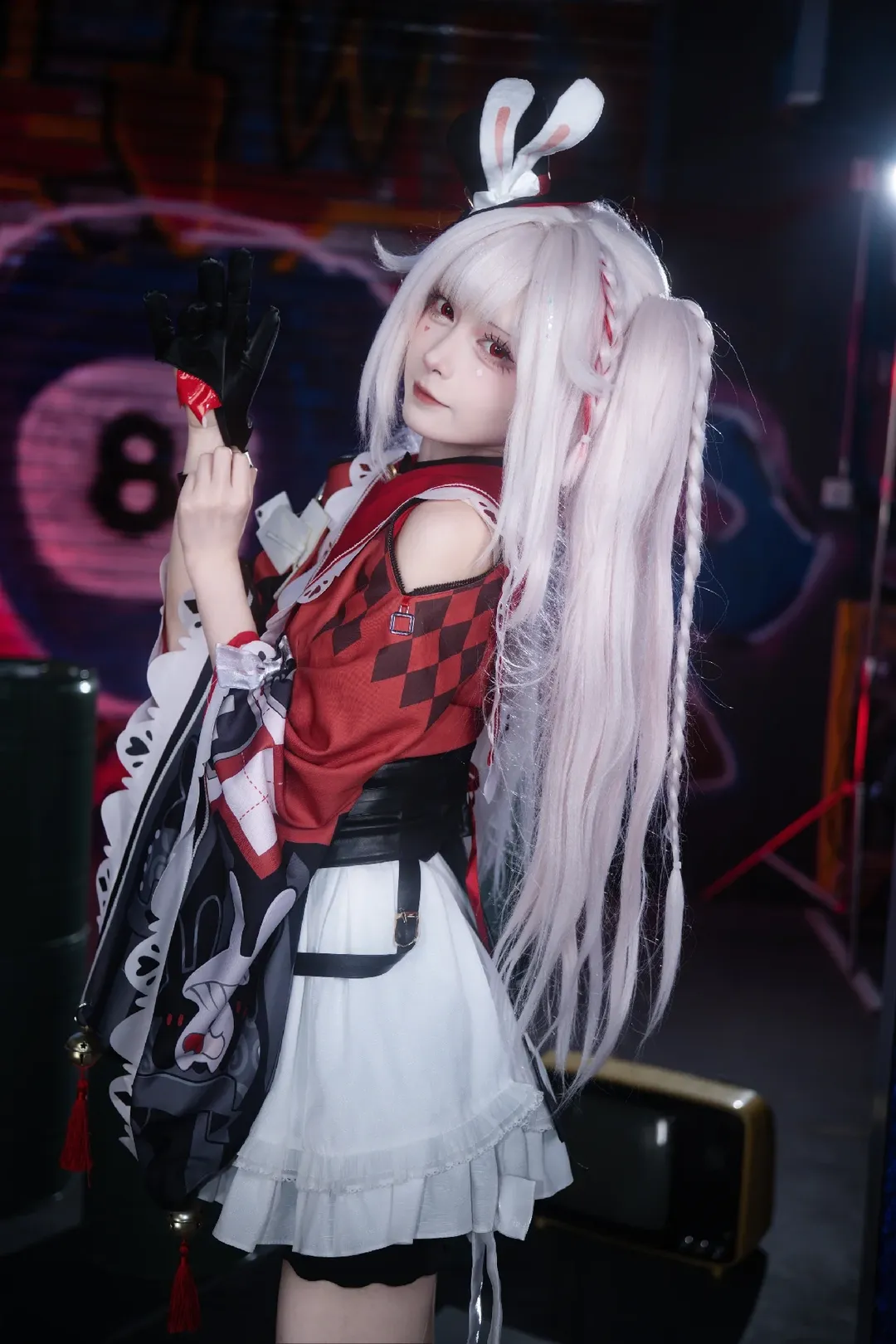 【火花cos】星穹铁道赛博街头风，红黑格纹碰撞兔耳 - 第 1 张