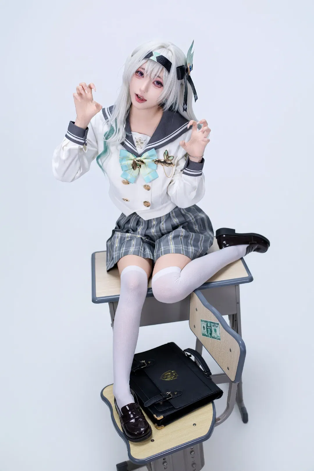 【流萤cos】崩坏星穹铁道春日手信课间日常 - 第 3 张