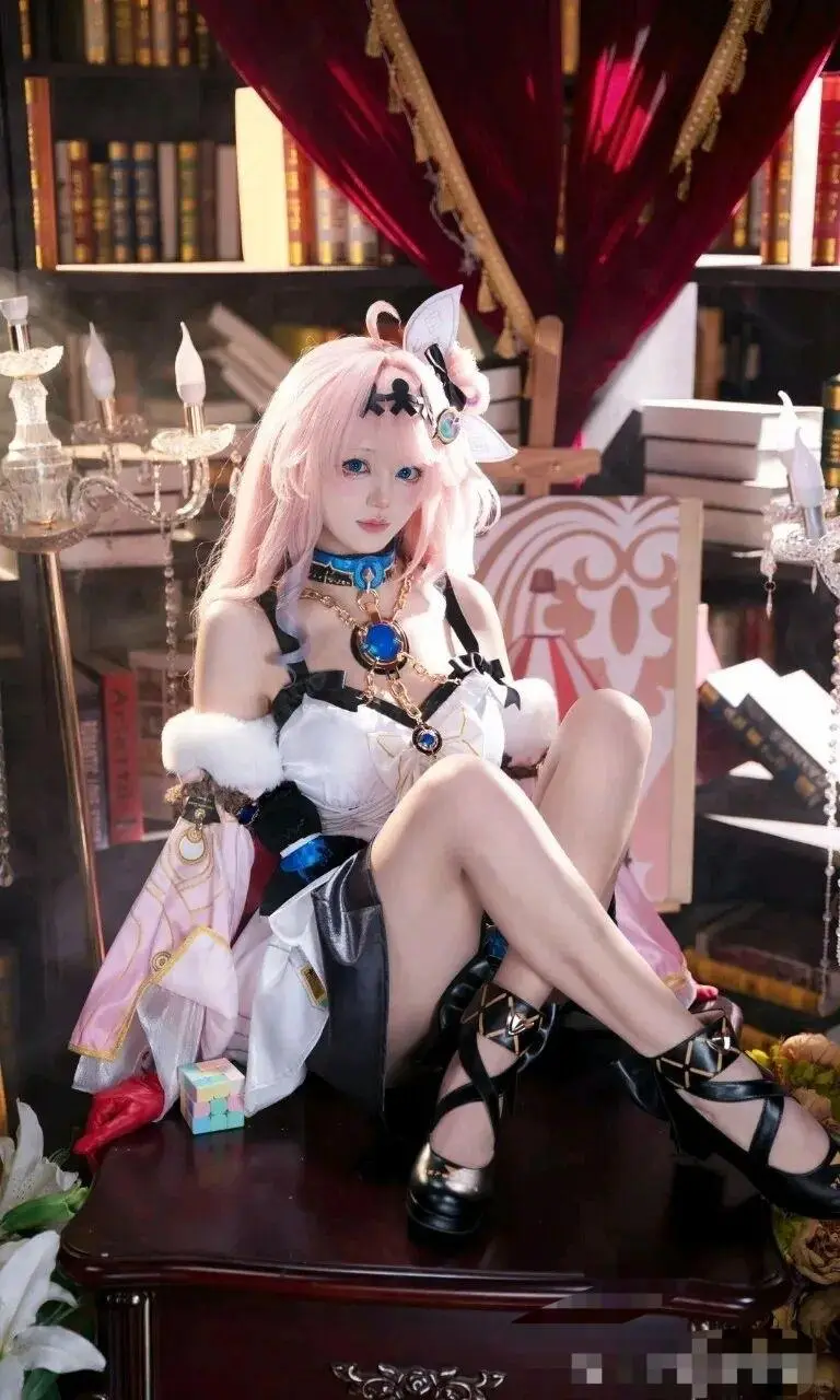 【達妮婭cos】鳴潮裡的華麗洋裝少女 - 第 5 張