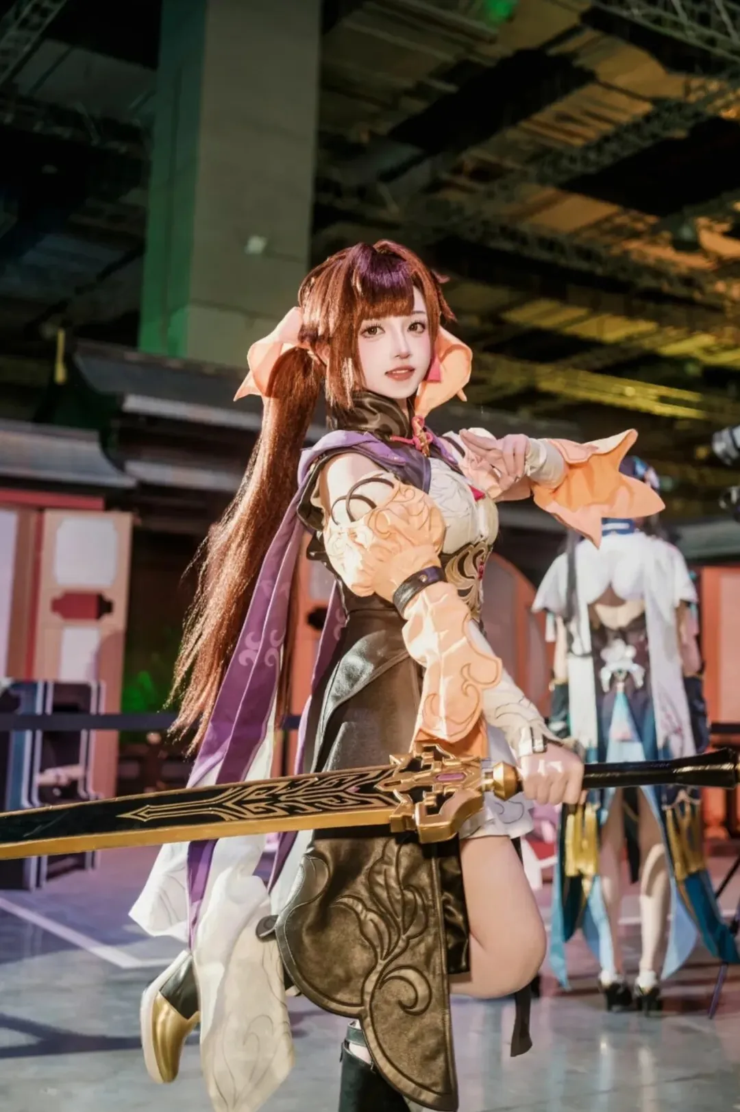 【素裳cos】崩坏星穹铁道中侠气与性感并存的动作分享 - 第 3 张