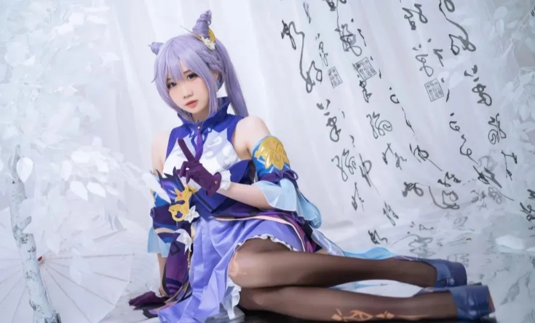 【刻晴cos】原神角色的優雅與靈動，鏡面下的紫電雷光 - 第 3 張