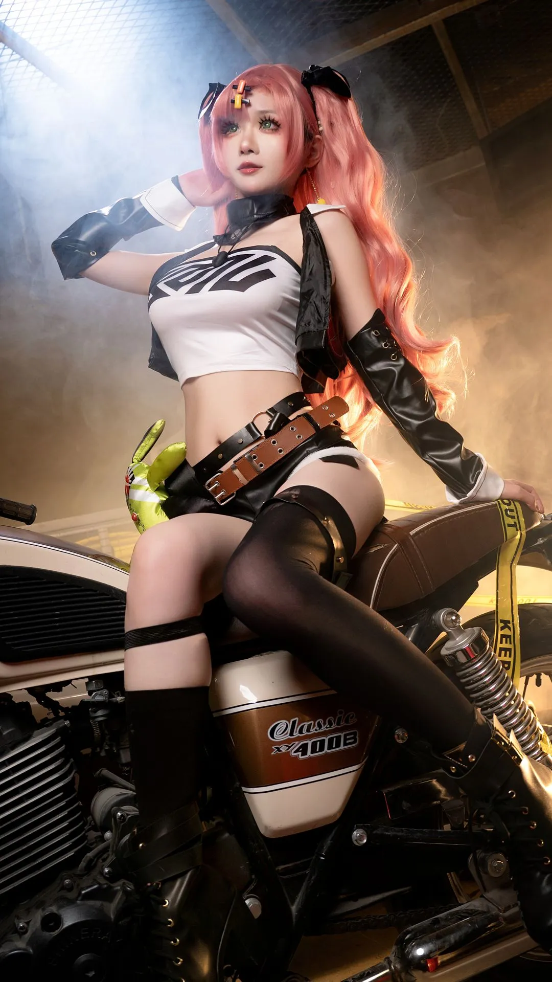 [Nico cosplay] Zenless Zone Zero black Stockings Biker style, Nicole's street attitude - Image 3