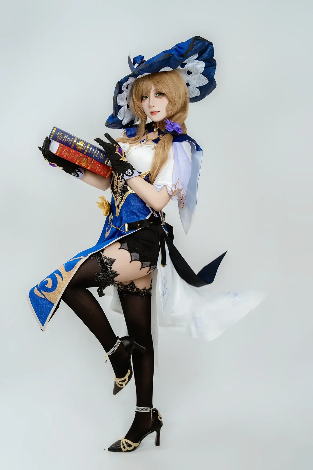 【丽莎cos】原神里优雅慵懒的魔法师，药剂调配日常 - 第 1 张