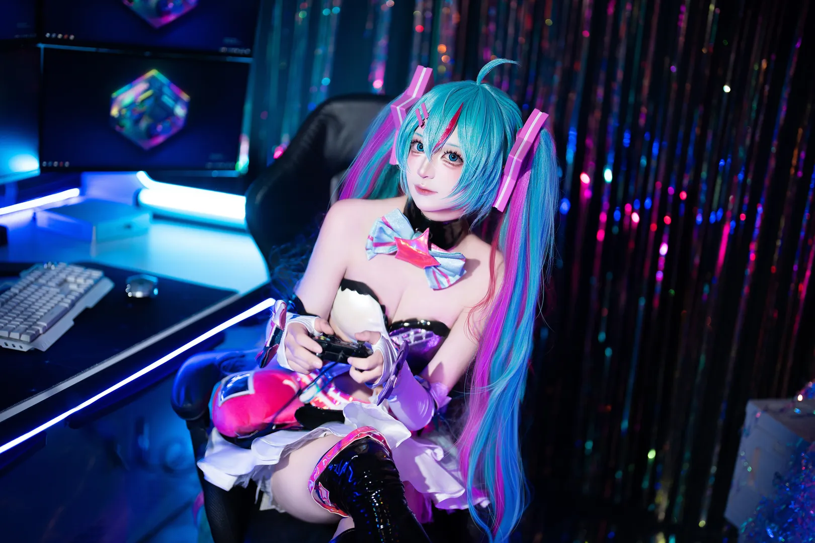 【初音未來cos】沉迷喵斯快跑的電競少女 - 第 3 張