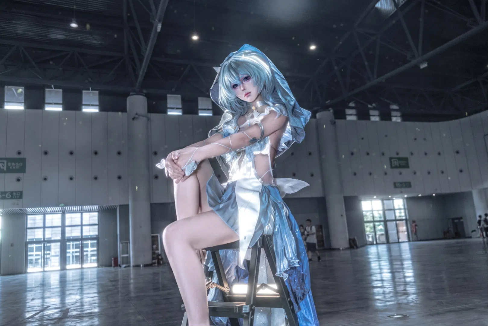 【守岸人cos】鸣潮漫展的守望瞬间 - 第 1 张