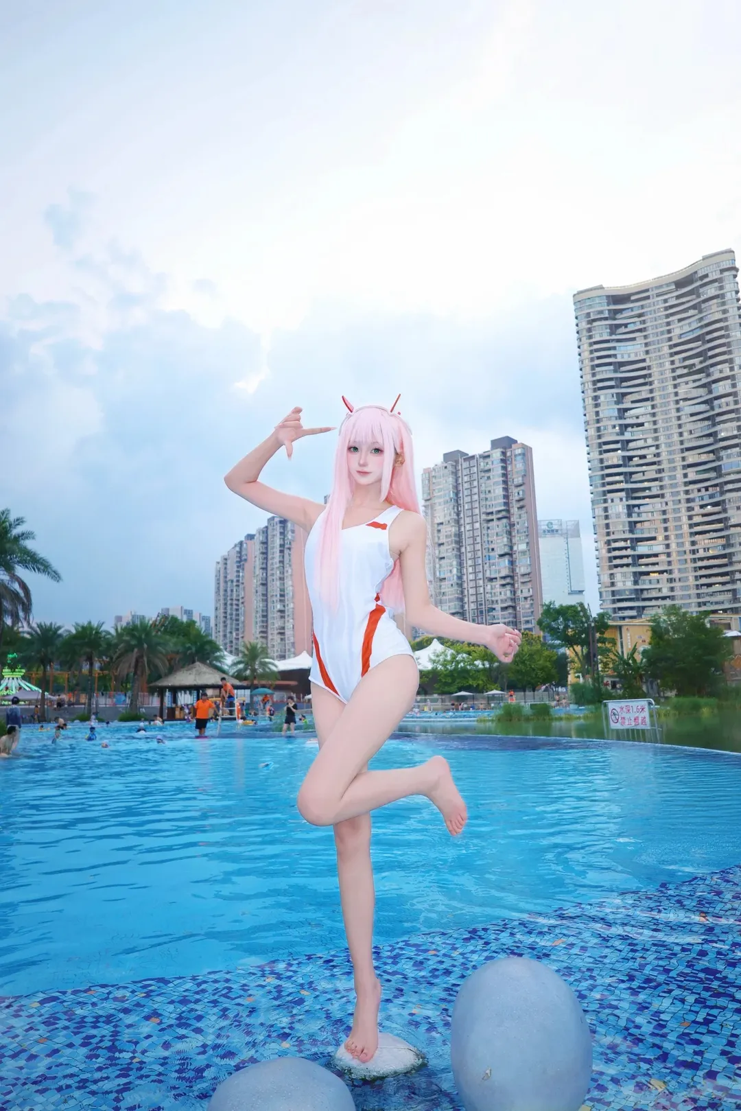 【02cos】DARLINGintheFRANXX 泳池边的夏日写真 - 第 3 张