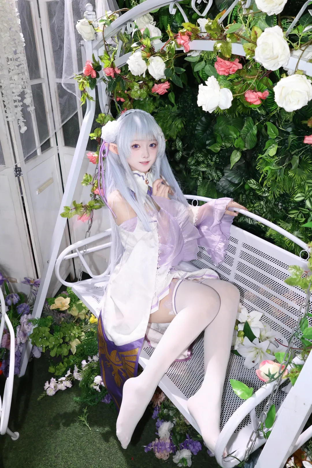 【爱蜜莉雅cos】白丝精灵少女的花园秋千拍摄记录 - 第 3 张