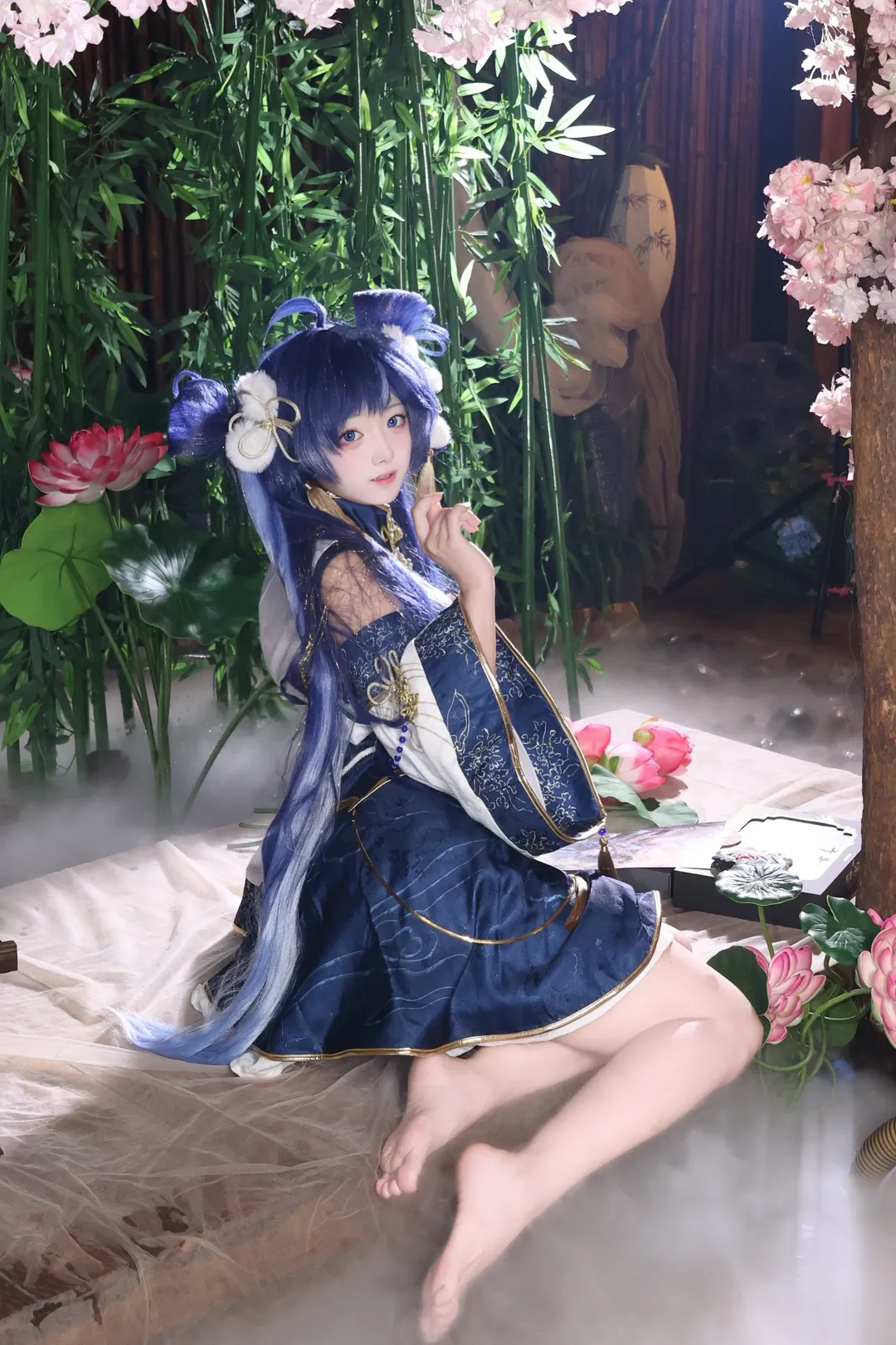 【尤诺cos】鸣潮国风幻境里的中秋奇遇 - 第 2 张