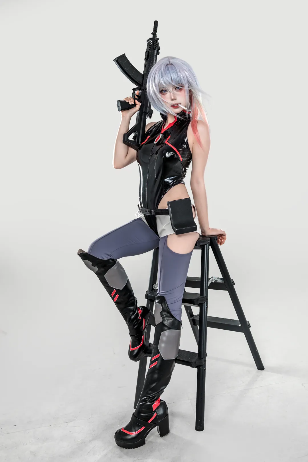 【露西cos】賽博朋克邊緣行者，白棚拍攝的戰術日常 - 第 6 張