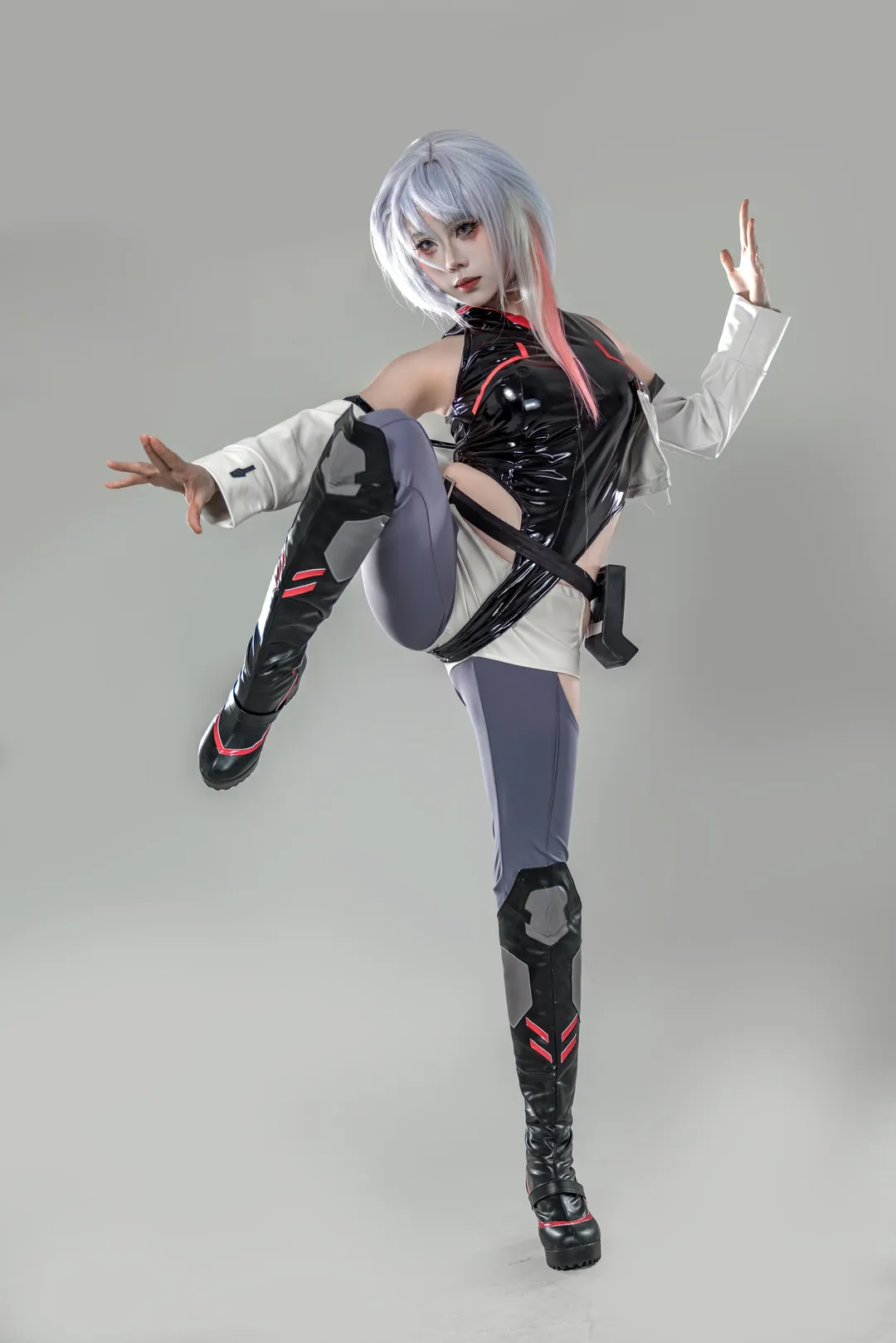 【露西cos】賽博朋克邊緣行者，白棚拍攝的戰術日常 - 第 7 張