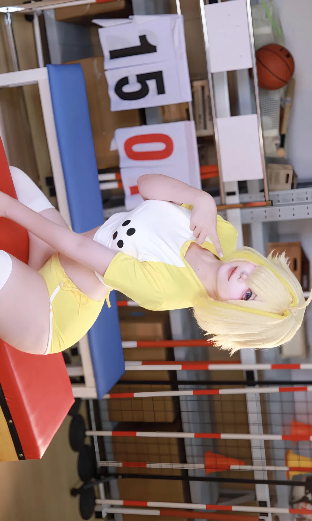 【伊莱格cos】胜利女神的体操服白丝训练邀约 - 第 1 张