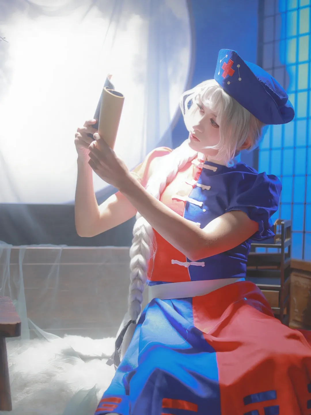【八意永琳cos】東方Project裡的月之頭腦，手持卷軸盡顯醫者仁心 - 第 1 張