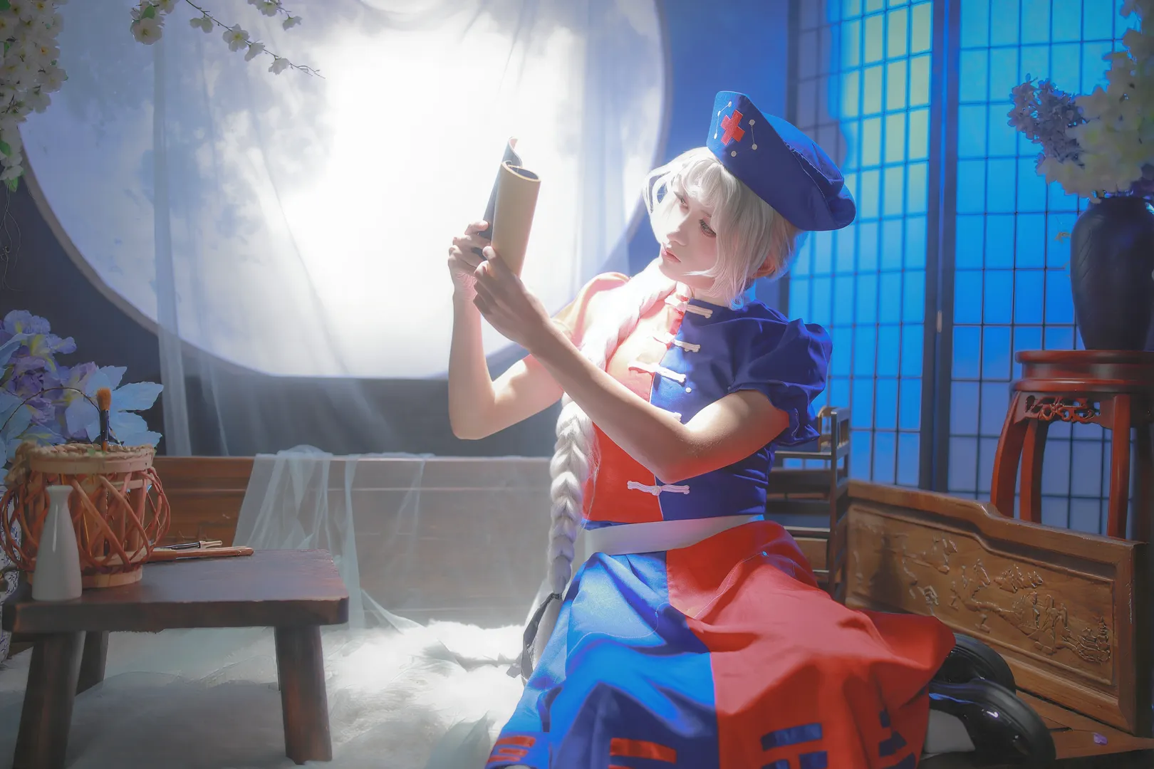 【八意永琳cos】東方Project裡的月之頭腦，手持卷軸盡顯醫者仁心 - 第 2 張