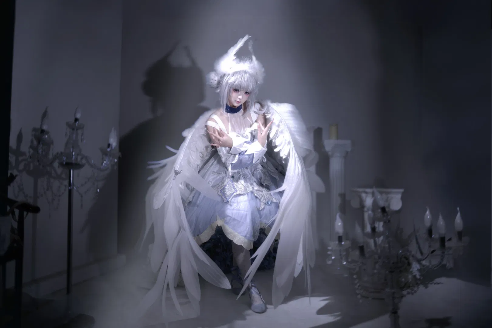 【小喬cos】天鵝之夢的白天鵝造型，在光影下舒展羽翼 - 第 4 張
