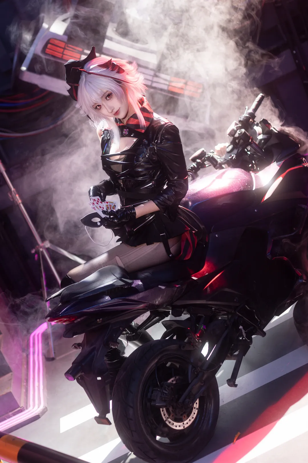 【Wcos】明日方舟的暗夜怪盗机车大片 - 第 3 张