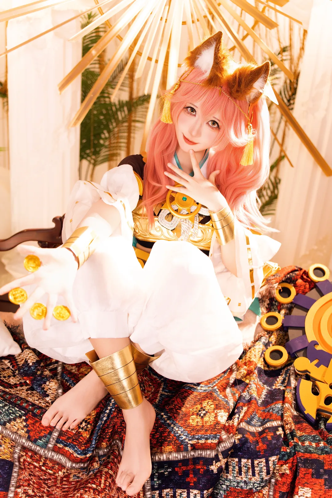 【玉藻前cos】金色异域风狐妖，细节与光影的碰撞 - 第 1 张