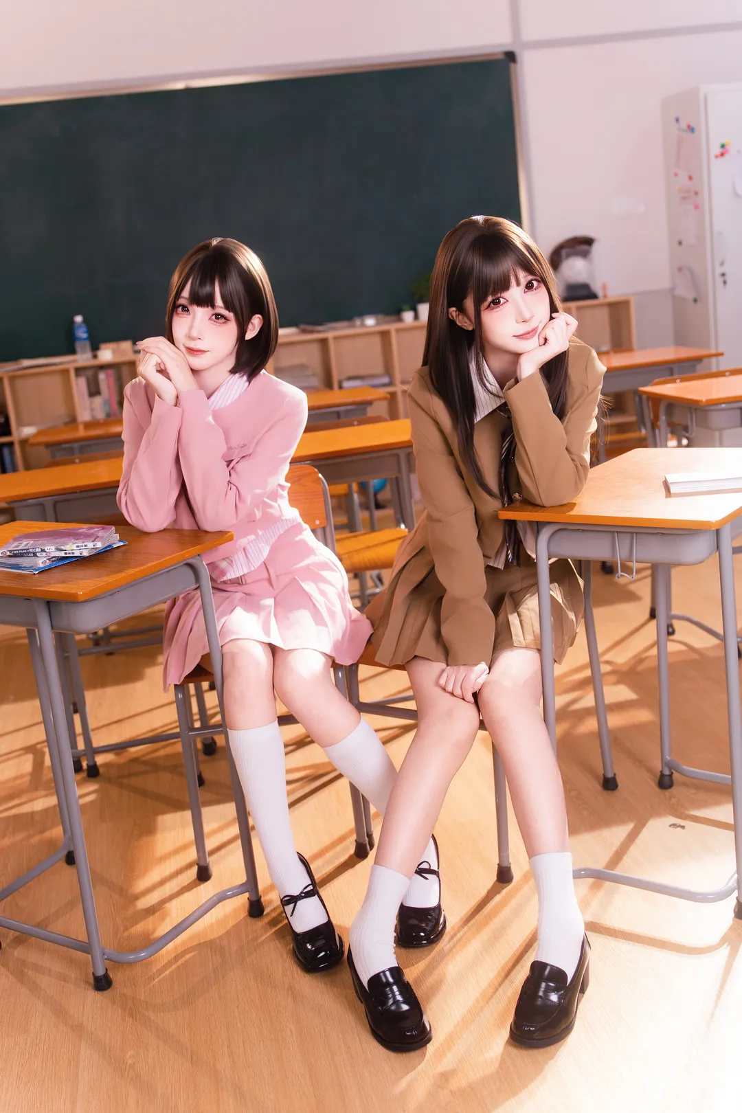 重返校园时代的JK制服双人写真 - 第 1 张