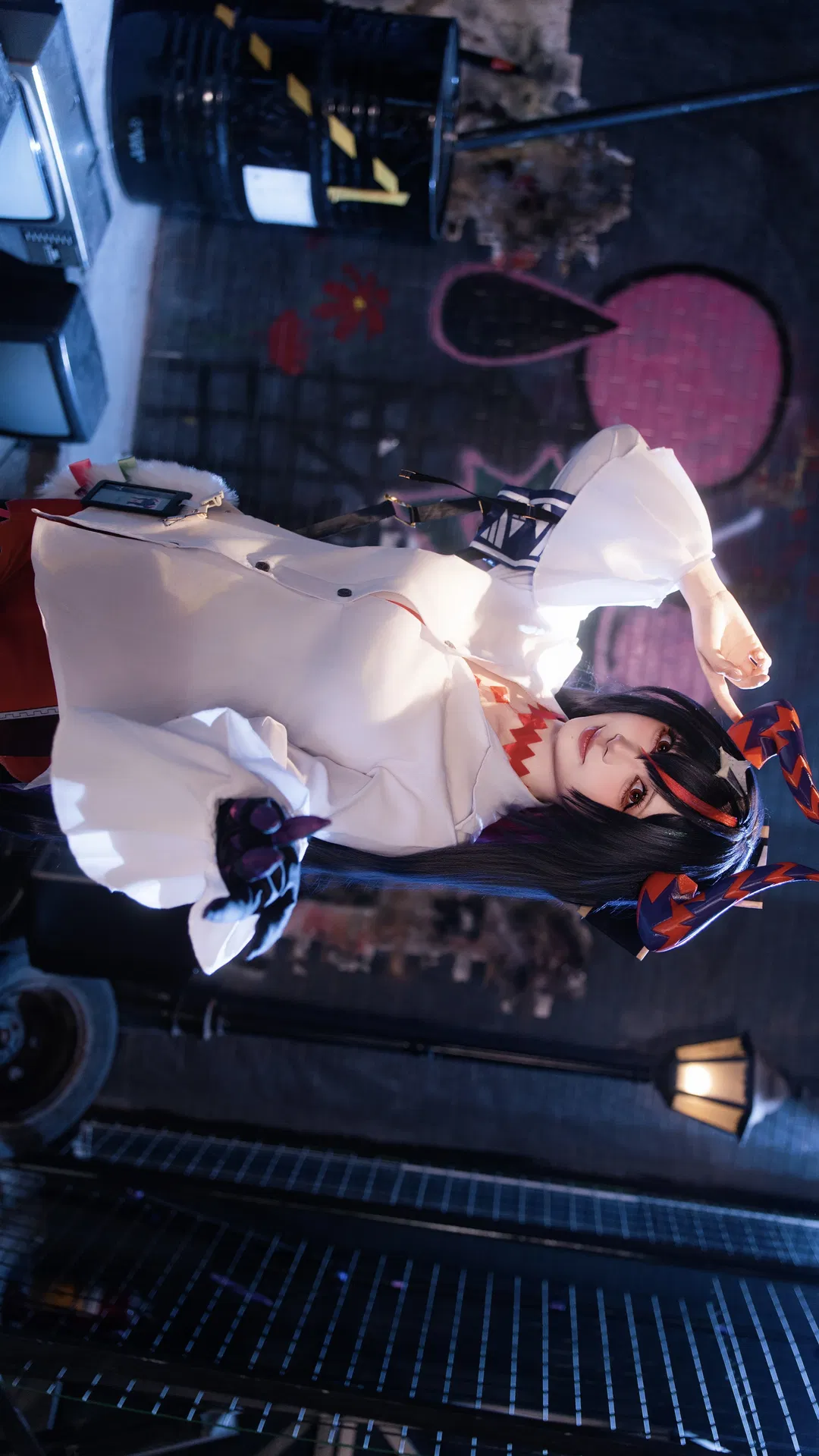 【真红cos】异环夜行街区的红黑美学 - 第 4 张