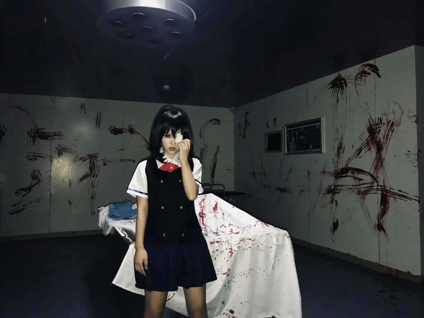 【见崎鸣cos】Another密室病栋的极致氛围感 - 第 1 张