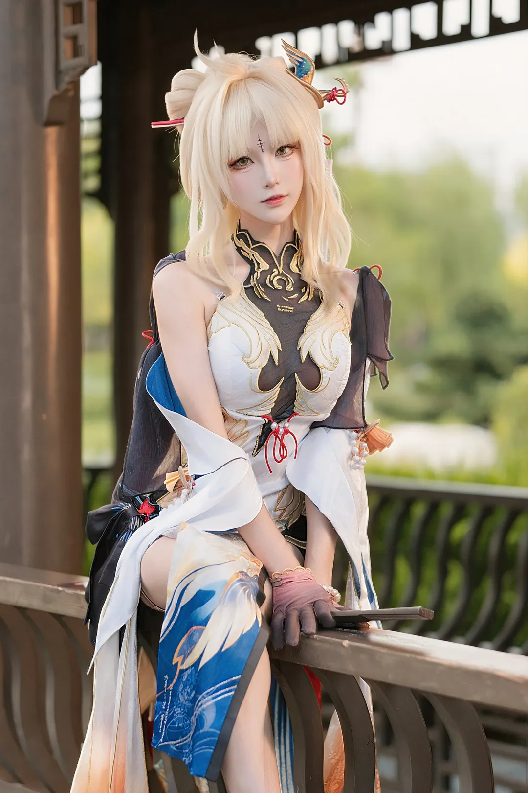 【穗穗cos】鸣潮里的慵懒美学，倚栏弄扇的那个午后 - 第 4 张