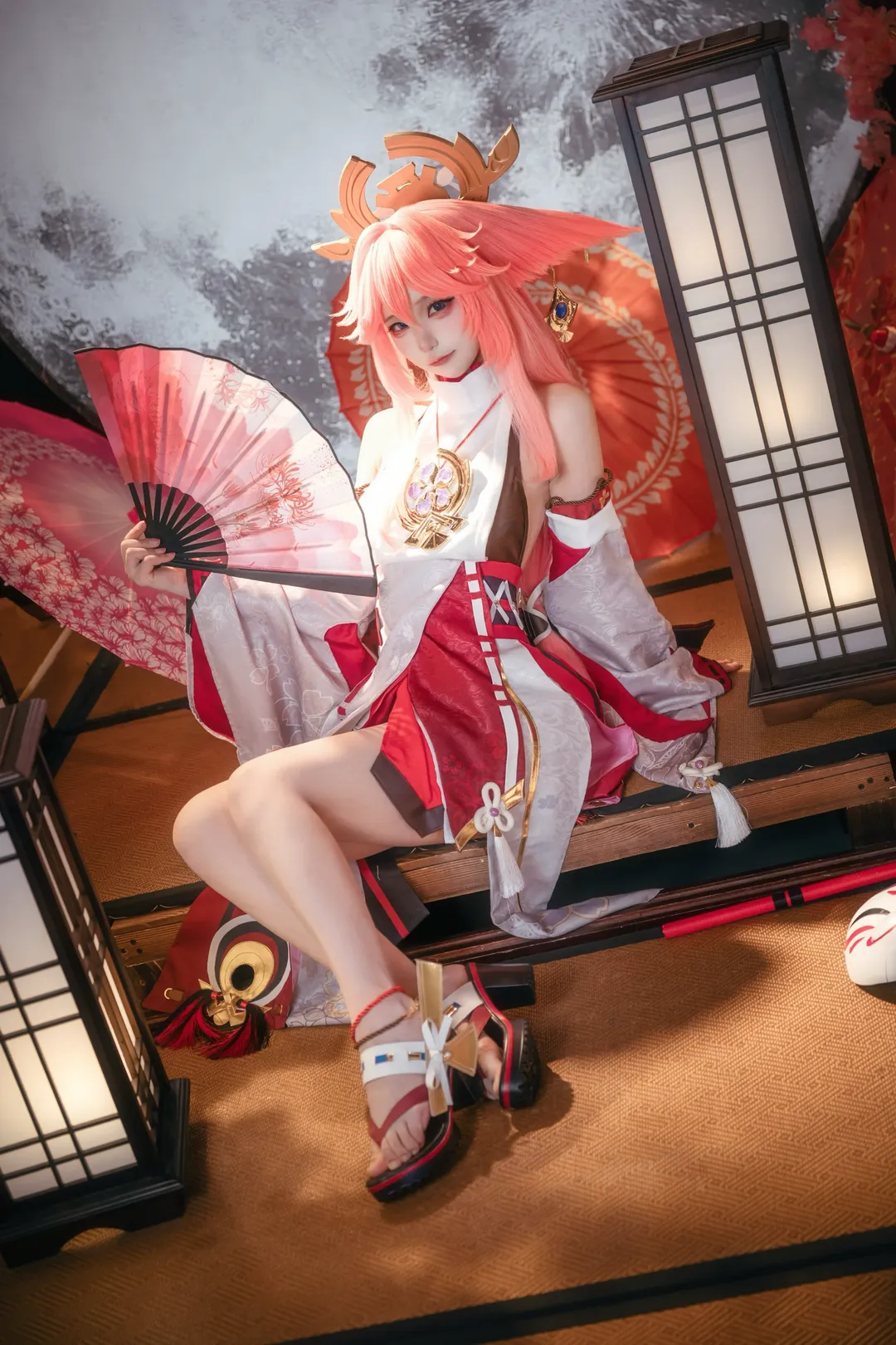 【八重神子cos】粉色狐耳与红白巫女服的完美契合 - 第 3 张