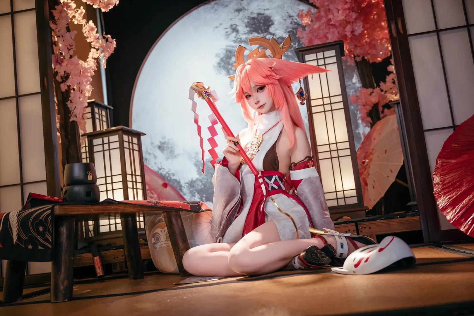 【八重神子cos】粉色狐耳与红白巫女服的完美契合 - 第 4 张