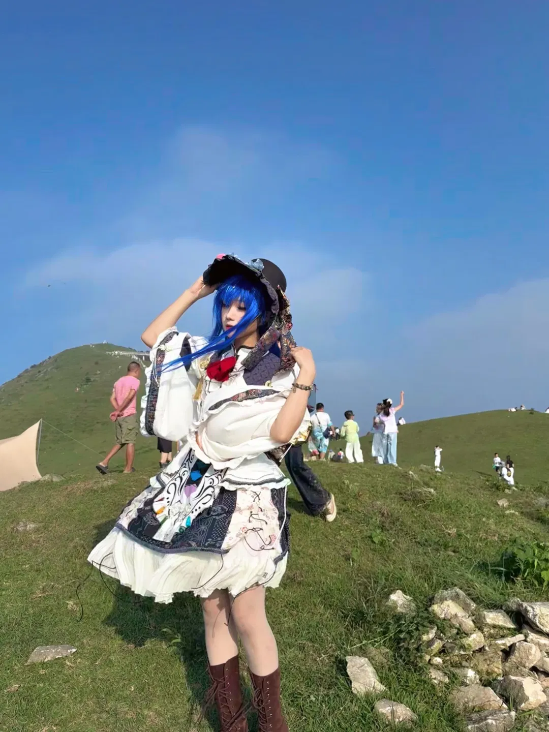 比那名居天子cos 東方Project的草地外景拍攝記錄 - 第 3 張