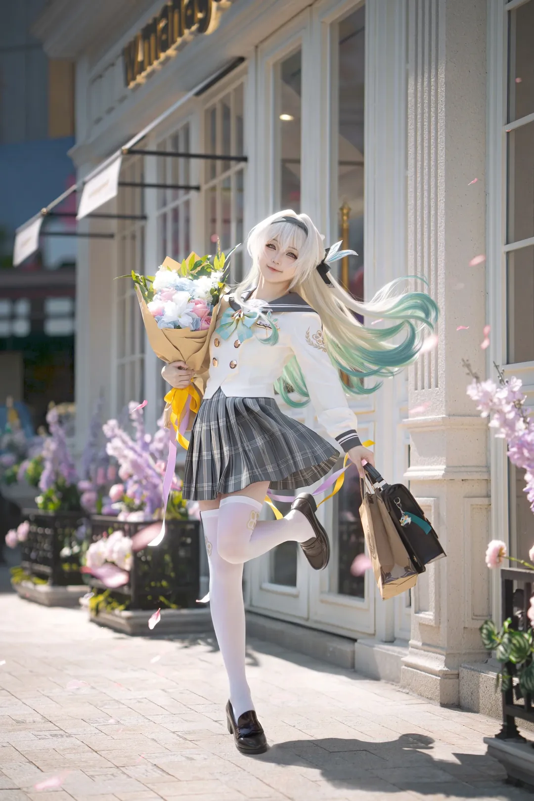 【流萤cos】没买到手办索性自己拍，崩坏星穹铁道这套水手服绝了 - 第 2 张
