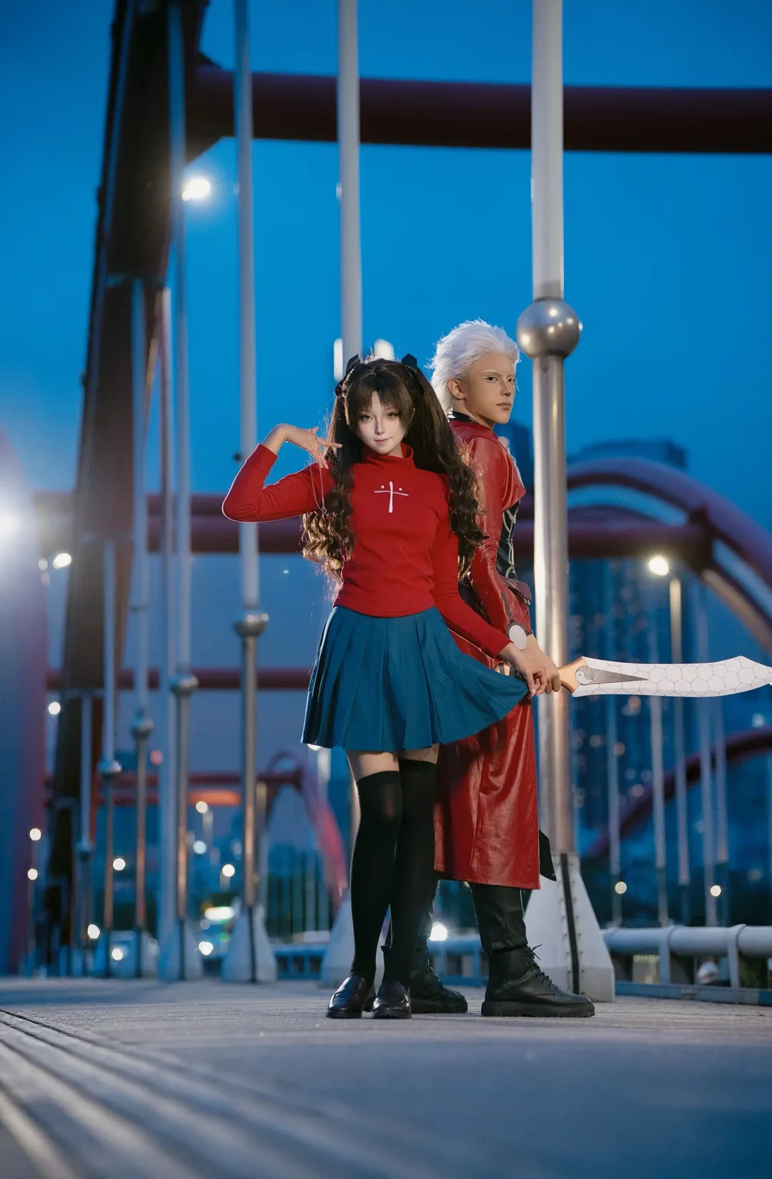 【远坂凛cos】Fate冬木大桥夜景，大雨中的圣杯战争结算 - 第 1 张