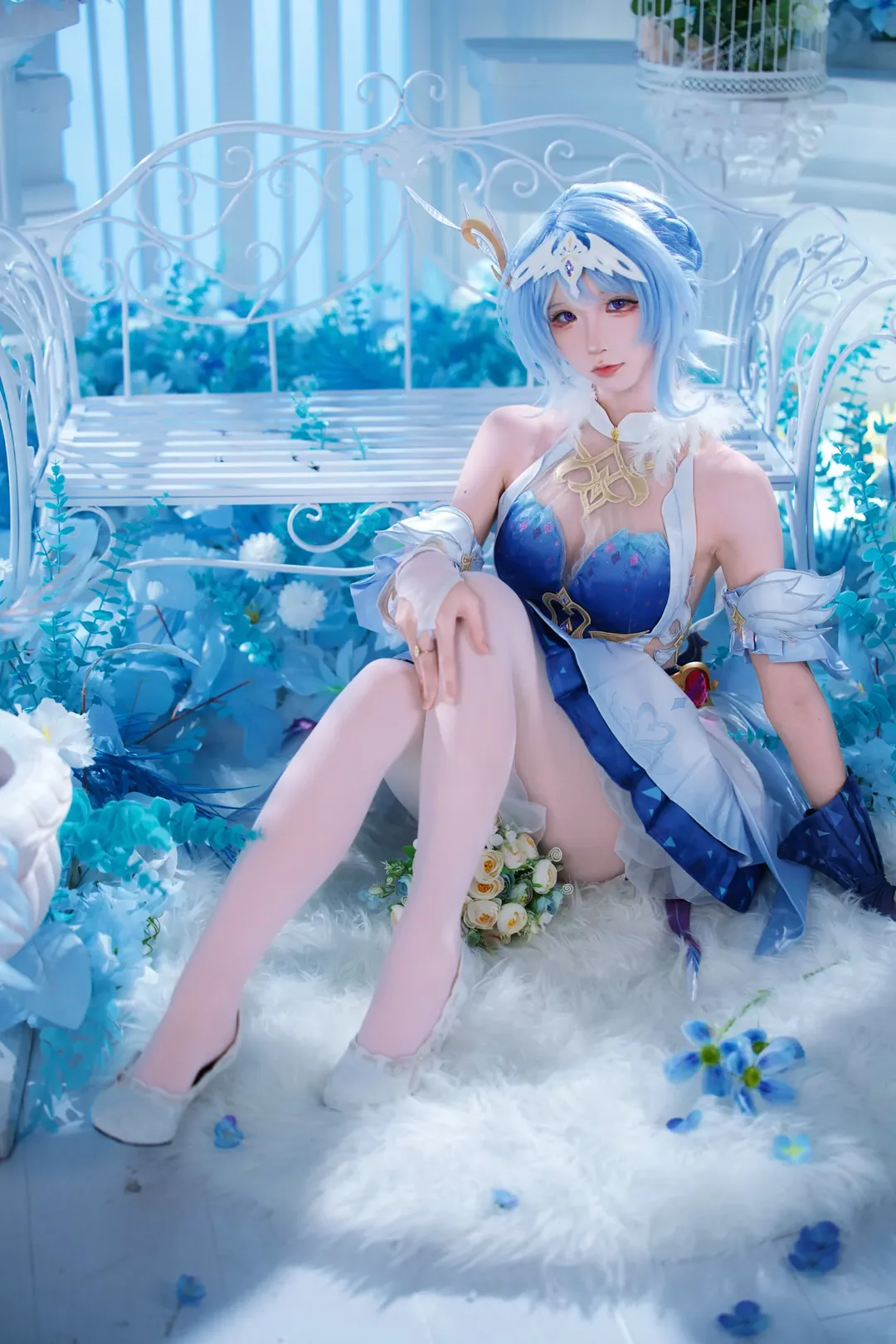 【奥黛塔cos】冰雪中的蓝白甜妹，梦幻光影下的细腻表现 - 第 10 张