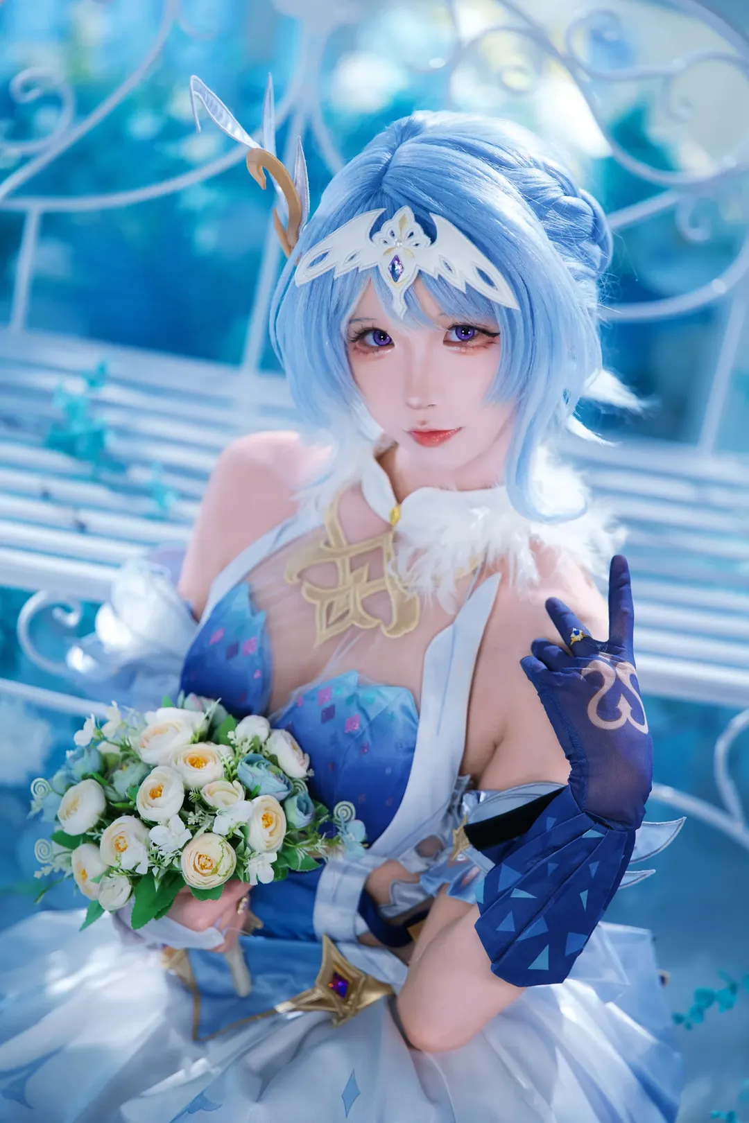 【奥黛塔cos】冰雪中的蓝白甜妹，梦幻光影下的细腻表现 - 第 5 张
