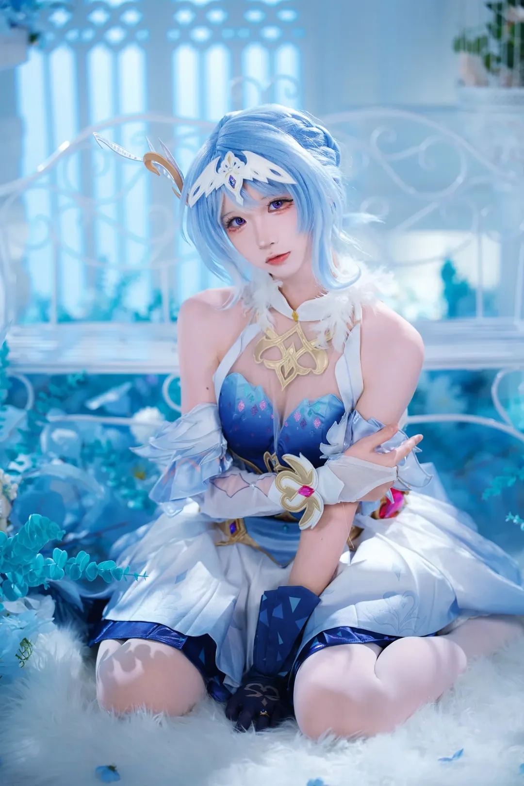 【奥黛塔cos】冰雪中的蓝白甜妹，梦幻光影下的细腻表现 - 第 6 张