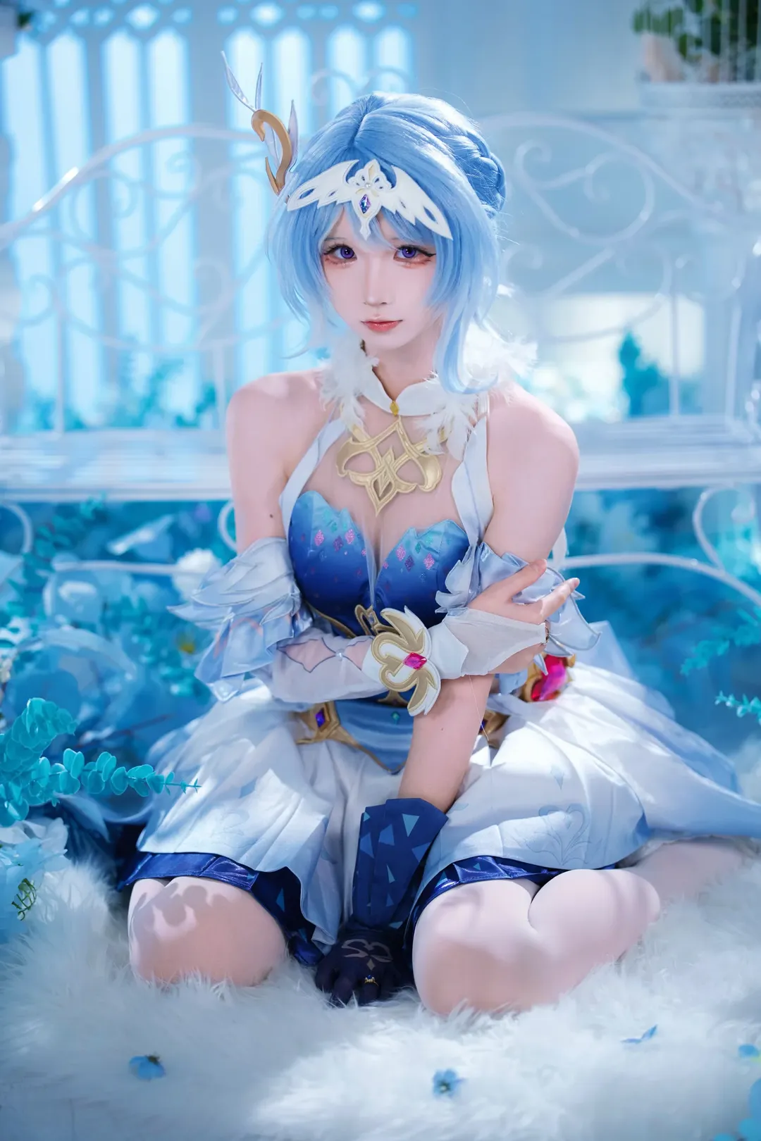 【奥黛塔cos】冰雪中的蓝白甜妹，梦幻光影下的细腻表现 - 第 7 张