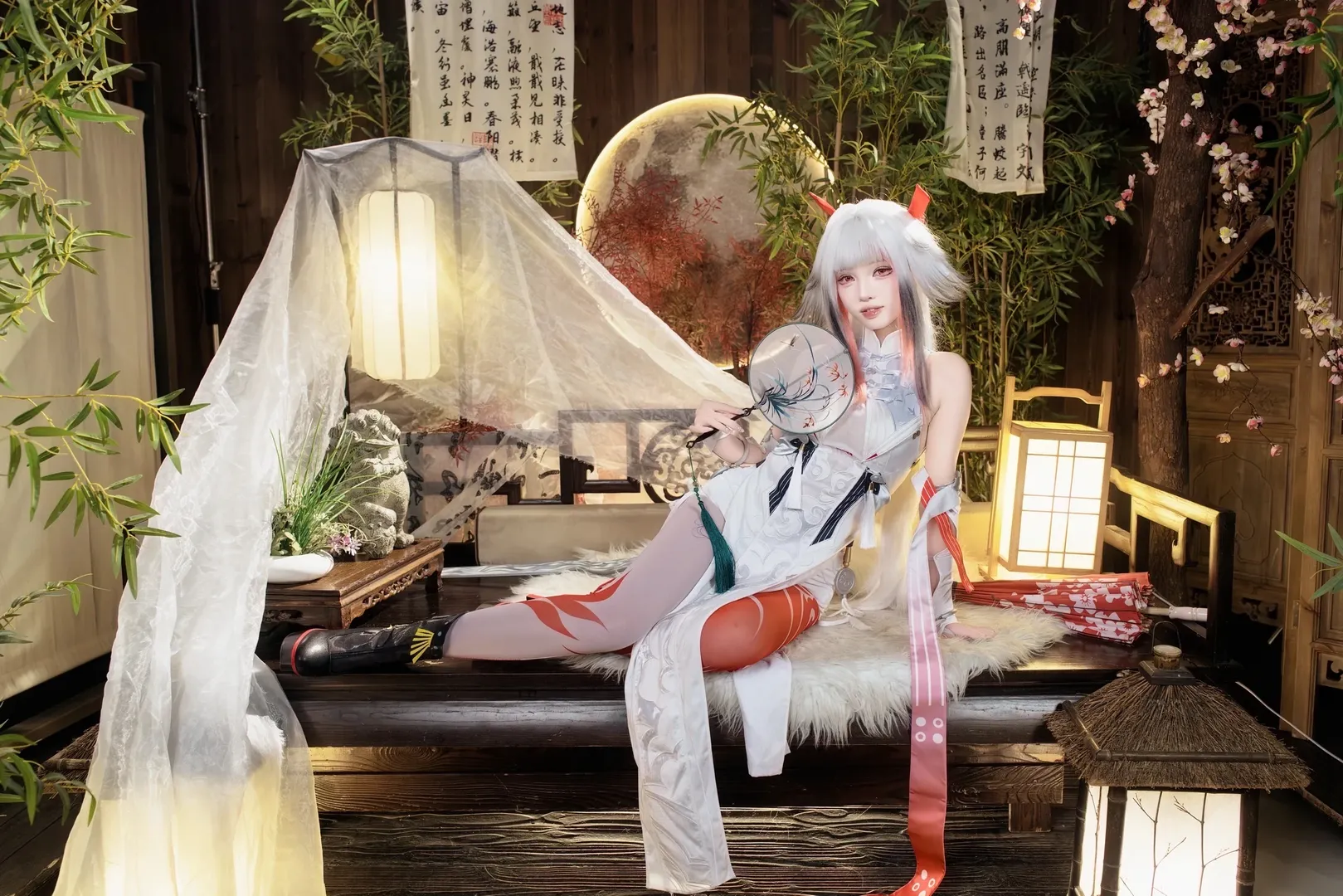 【叶瞬光cos】绝区零里的中式机能风，红白交织的帅气与性感 - 第 10 张