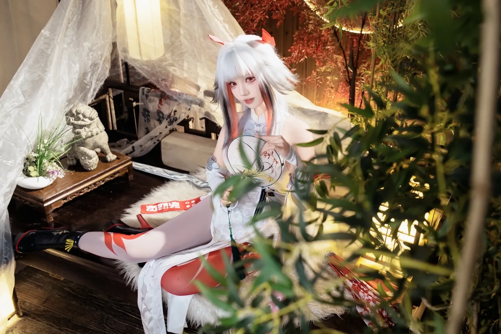 【叶瞬光cos】绝区零里的中式机能风，红白交织的帅气与性感 - 第 8 张