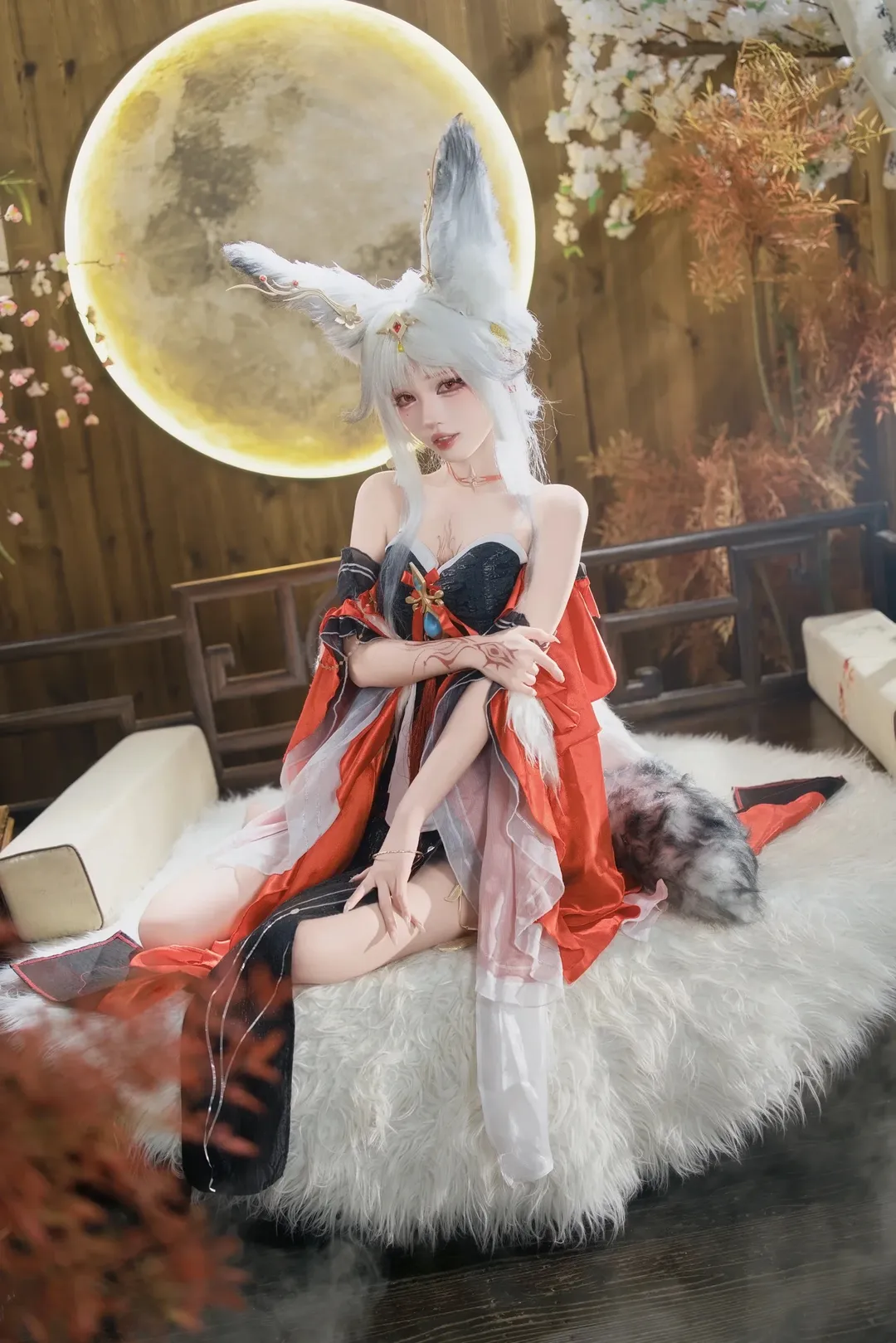 【心-2cos】鸣潮银发兽耳娘，服装细节质感拉满 - 第 2 张
