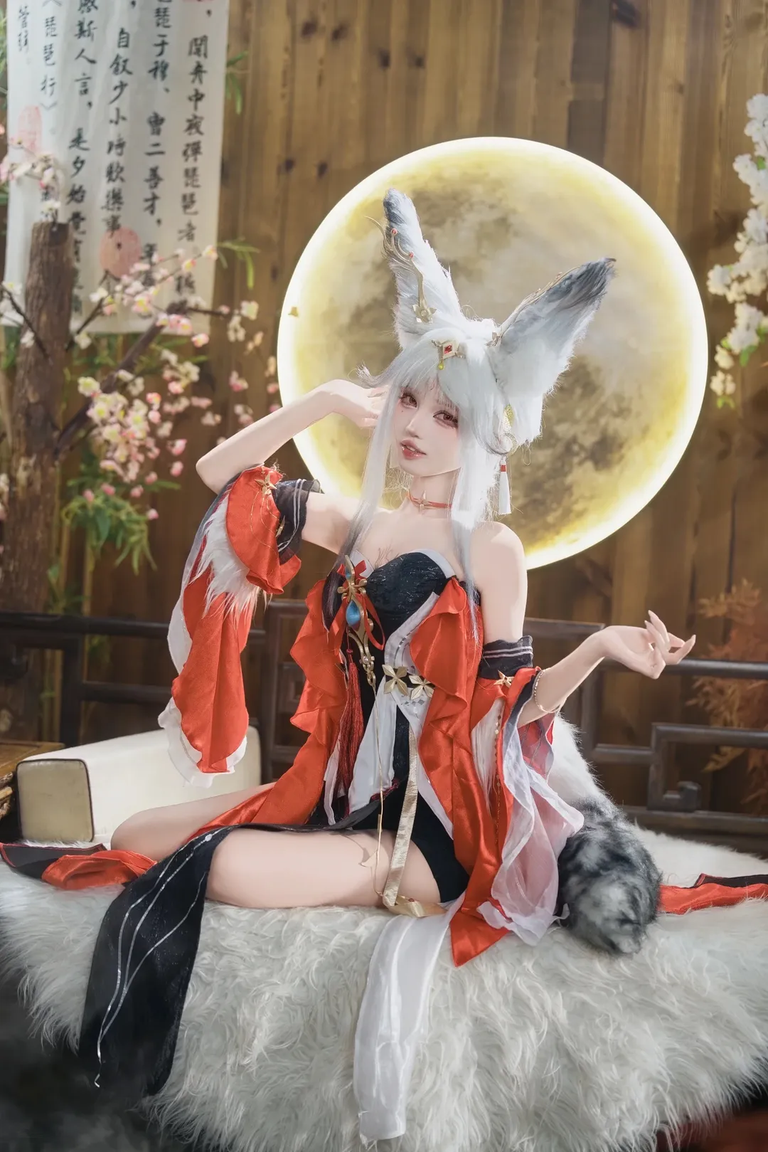 【心-2cos】鸣潮银发兽耳娘，服装细节质感拉满 - 第 4 张