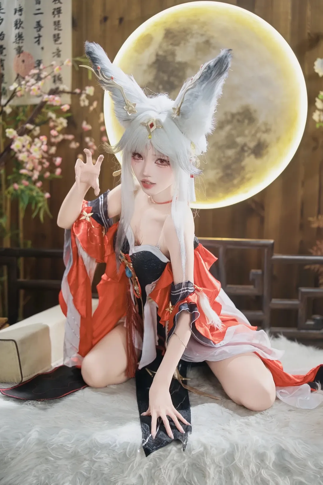 【心-2cos】鸣潮银发兽耳娘，服装细节质感拉满 - 第 5 张