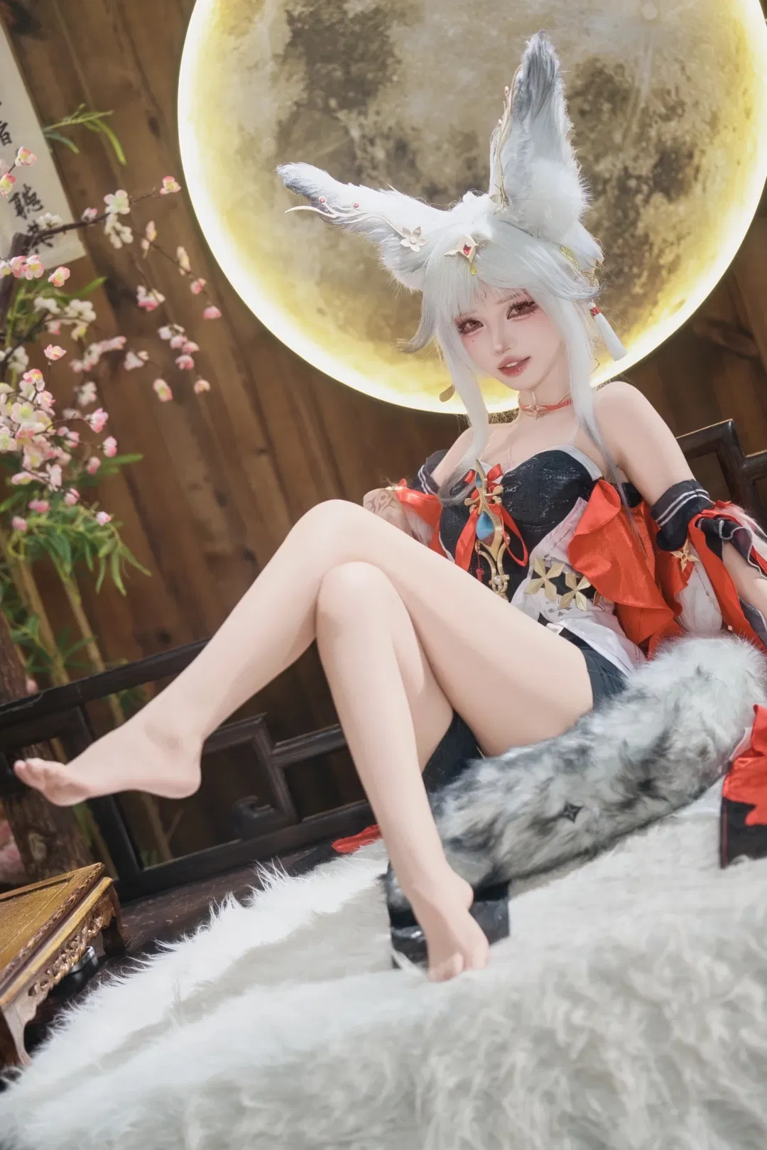 【心-2cos】鸣潮银发兽耳娘，服装细节质感拉满 - 第 8 张