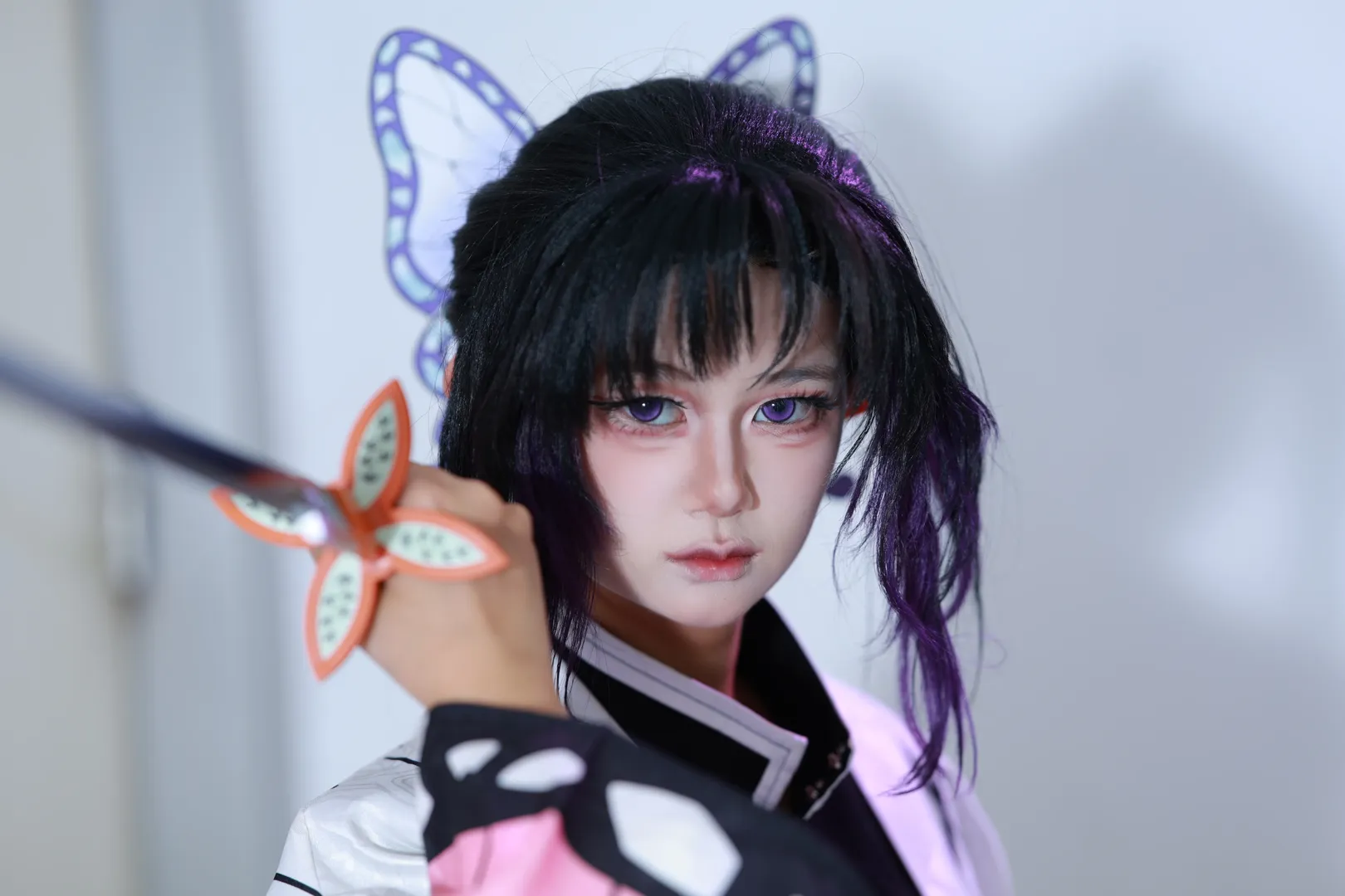 【蝴蝶忍cos】鬼滅之刃靜安大悅城場照，紫光一打動作一擺就出圖 - 第 1 張