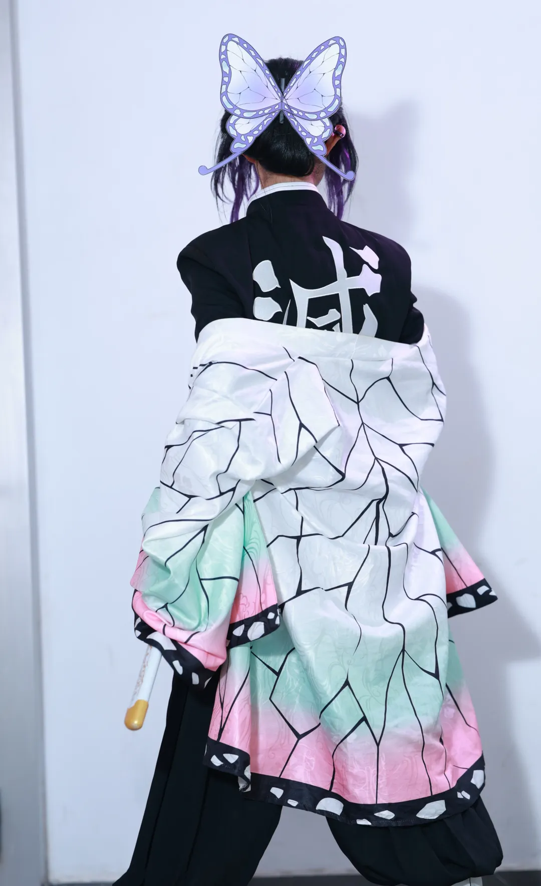 【蝴蝶忍cos】鬼滅之刃靜安大悅城場照，紫光一打動作一擺就出圖 - 第 4 張
