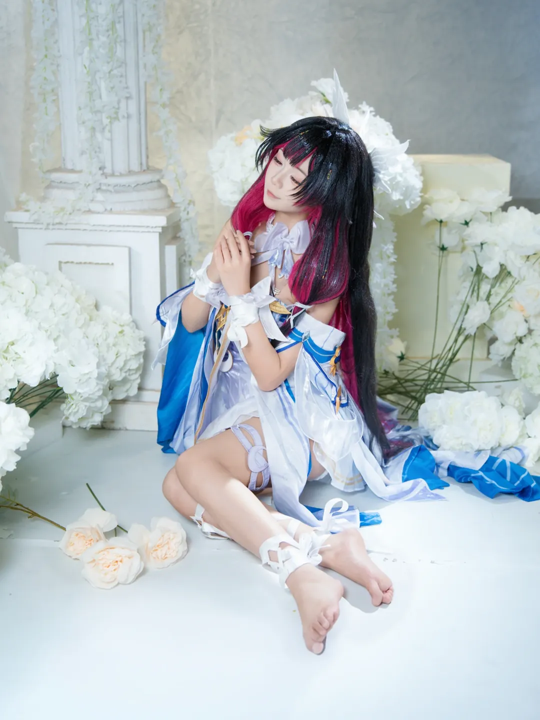 【哥倫比婭cos】白歐影棚的純淨感，光影與服裝的完美配合 - 第 1 張