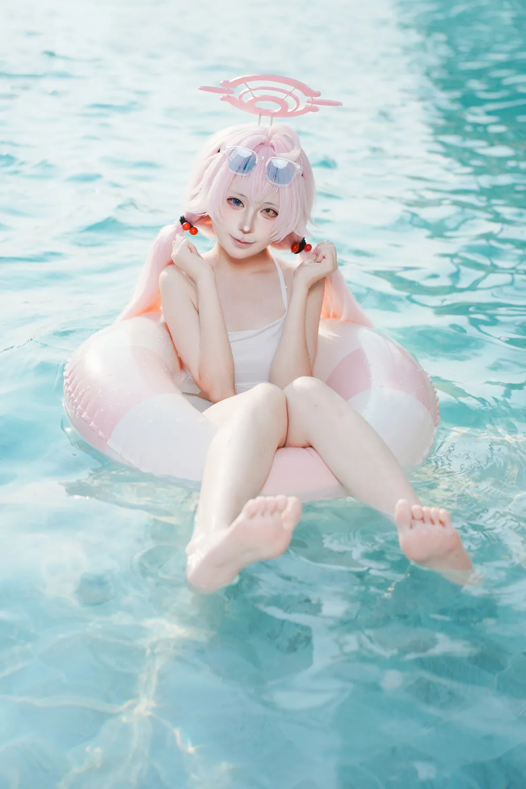 【小鳥遊星野cos】蔚藍檔案盛夏泳裝正片瞬間 - 第 1 張