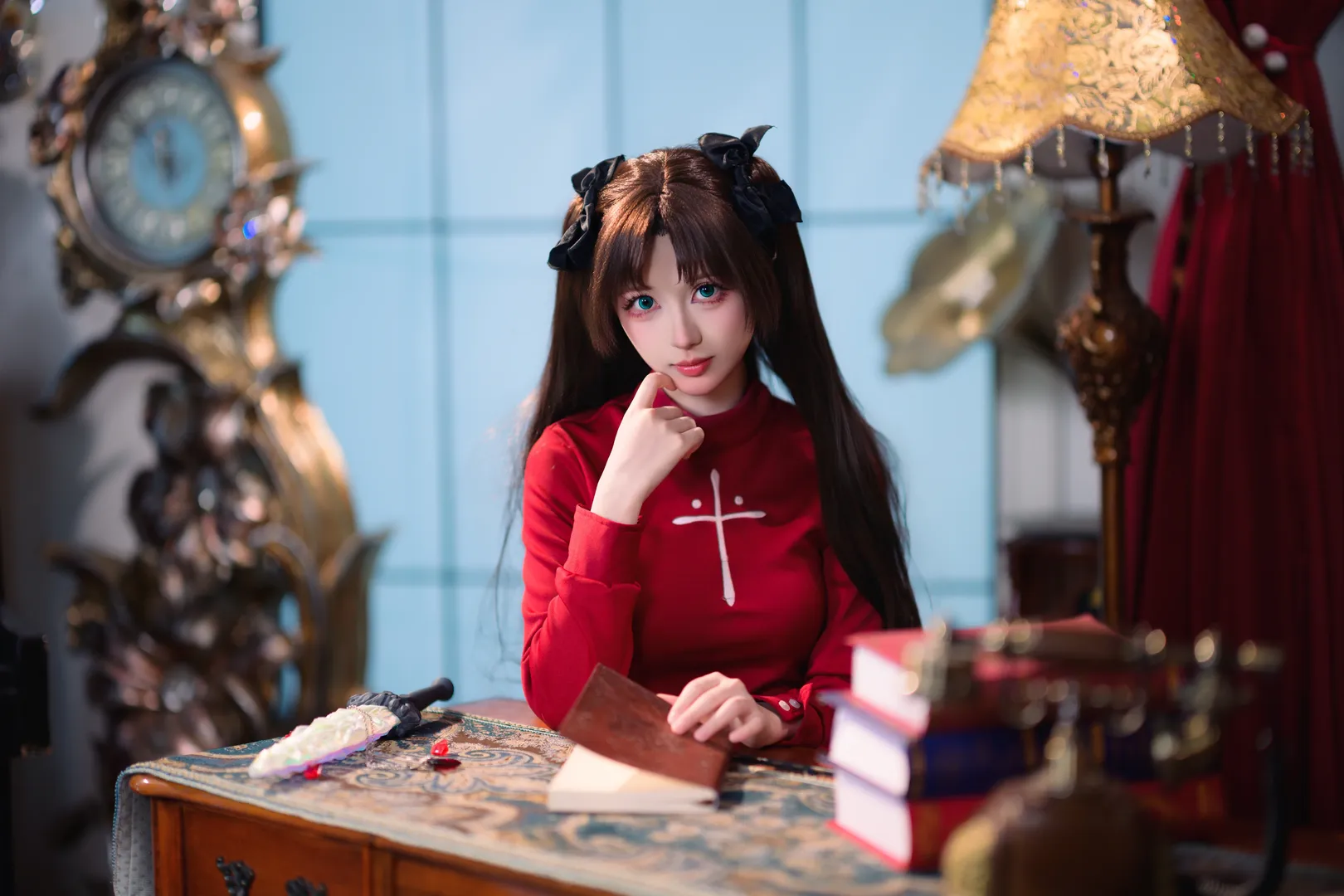 【远坂凛cos】Fate系列经典造型，红黑搭配与过膝袜的书房记录 - 第 11 张