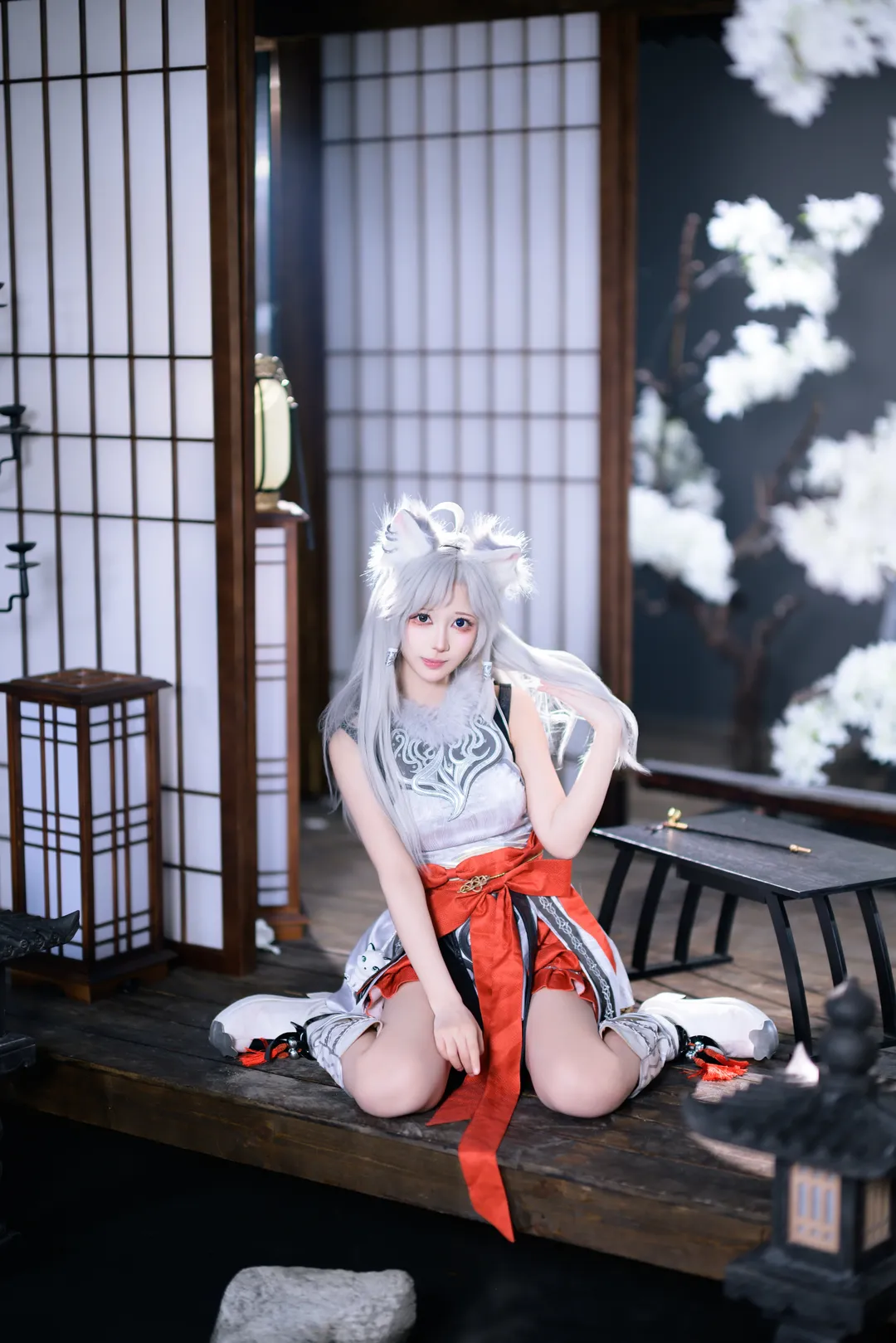 银月cos，银发兽耳与古典长剑的碰撞 - 第 7 张